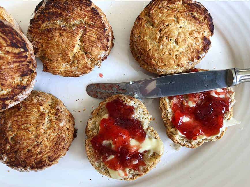 Gluten free buttermilk scones wit oats