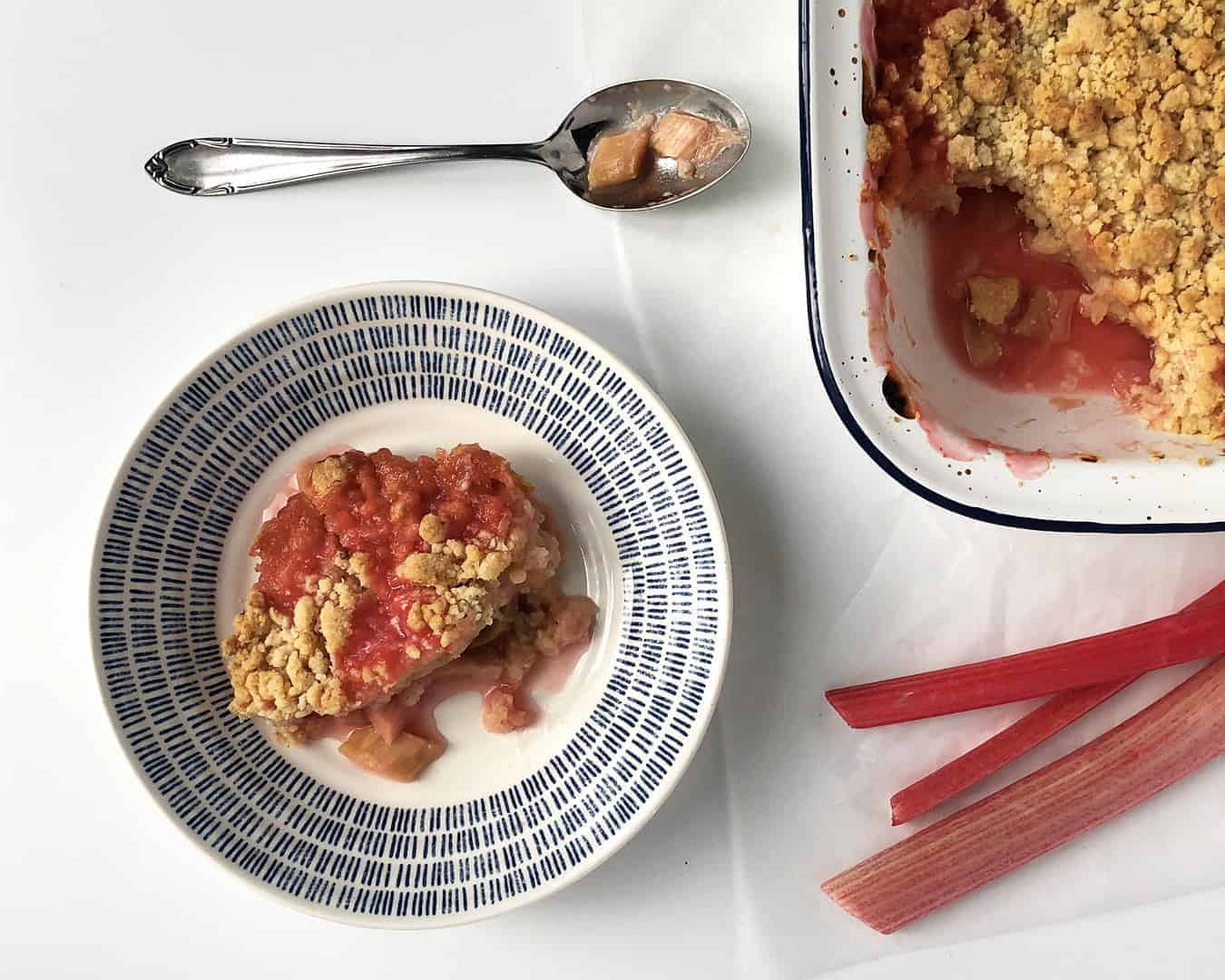 Gluten-free rhubarb crumble