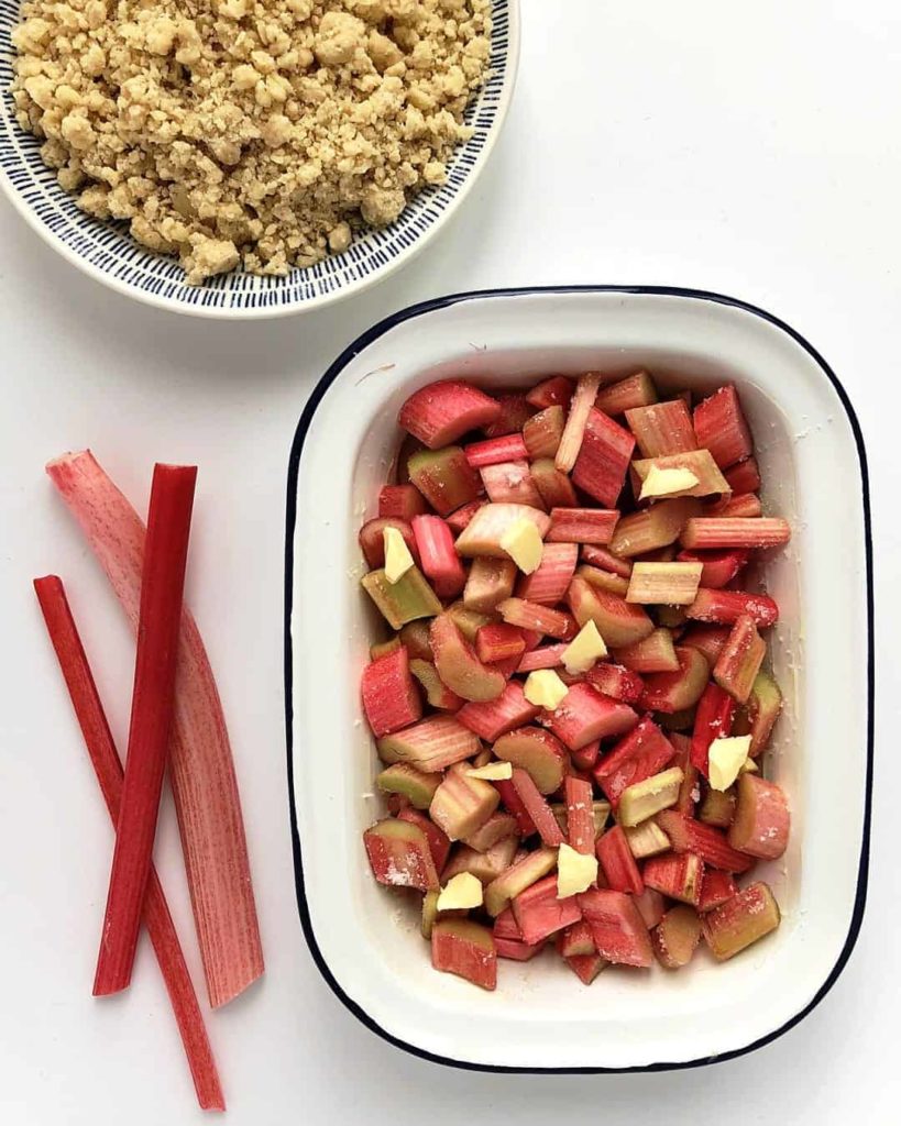 Gluten free rhubarb crumble topping