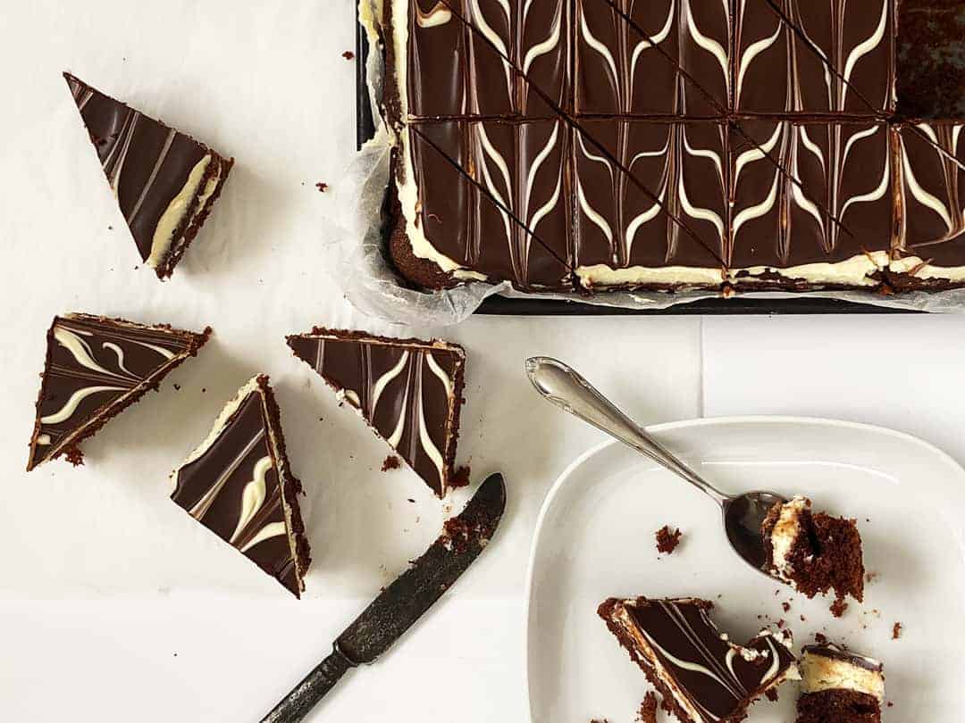 Chocolate traybake with curd cheese filling and feather icing