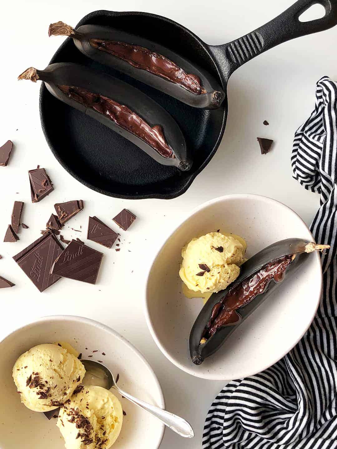 Roasted Bananas with Chocolate