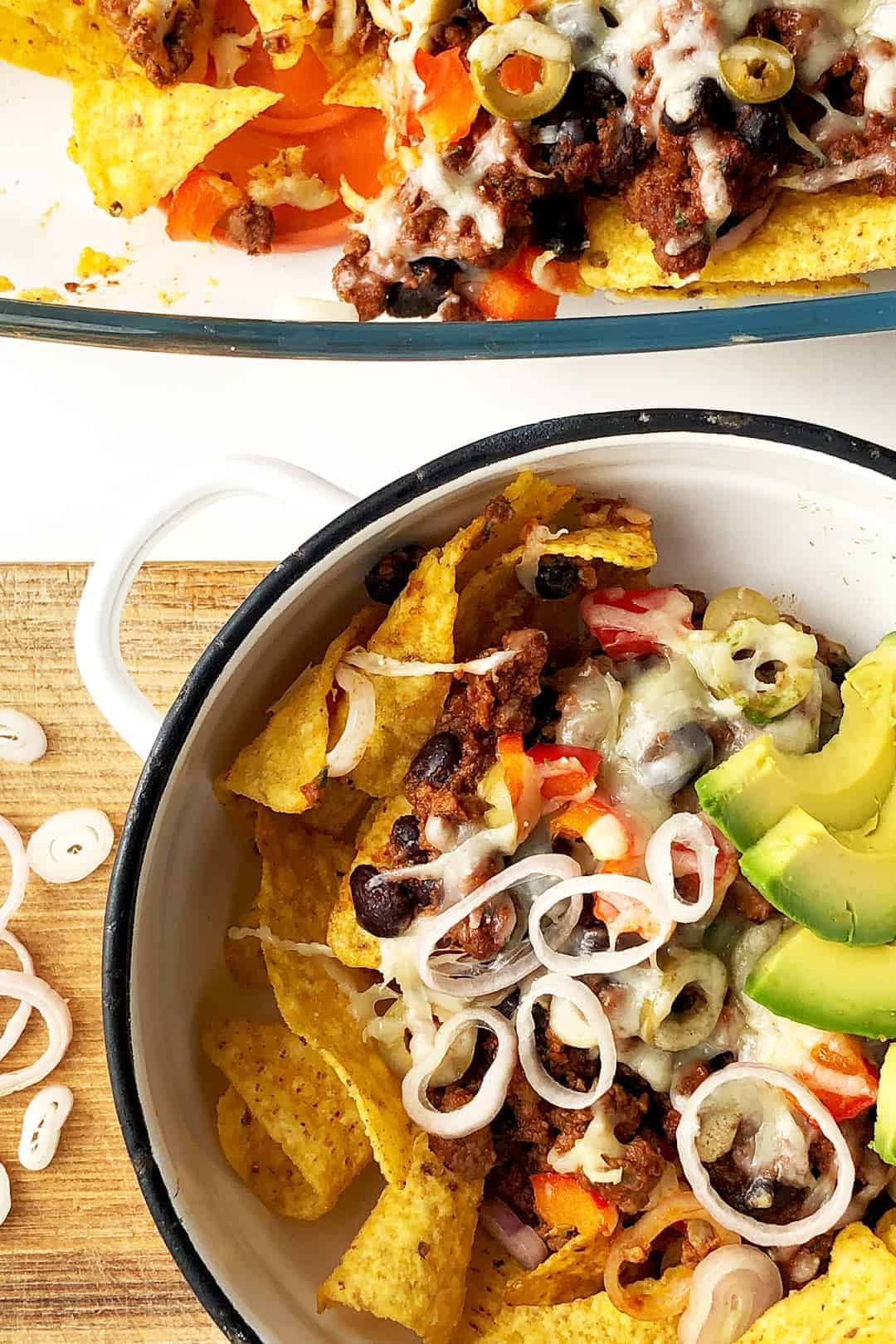 Easy nachos with cheese and beef