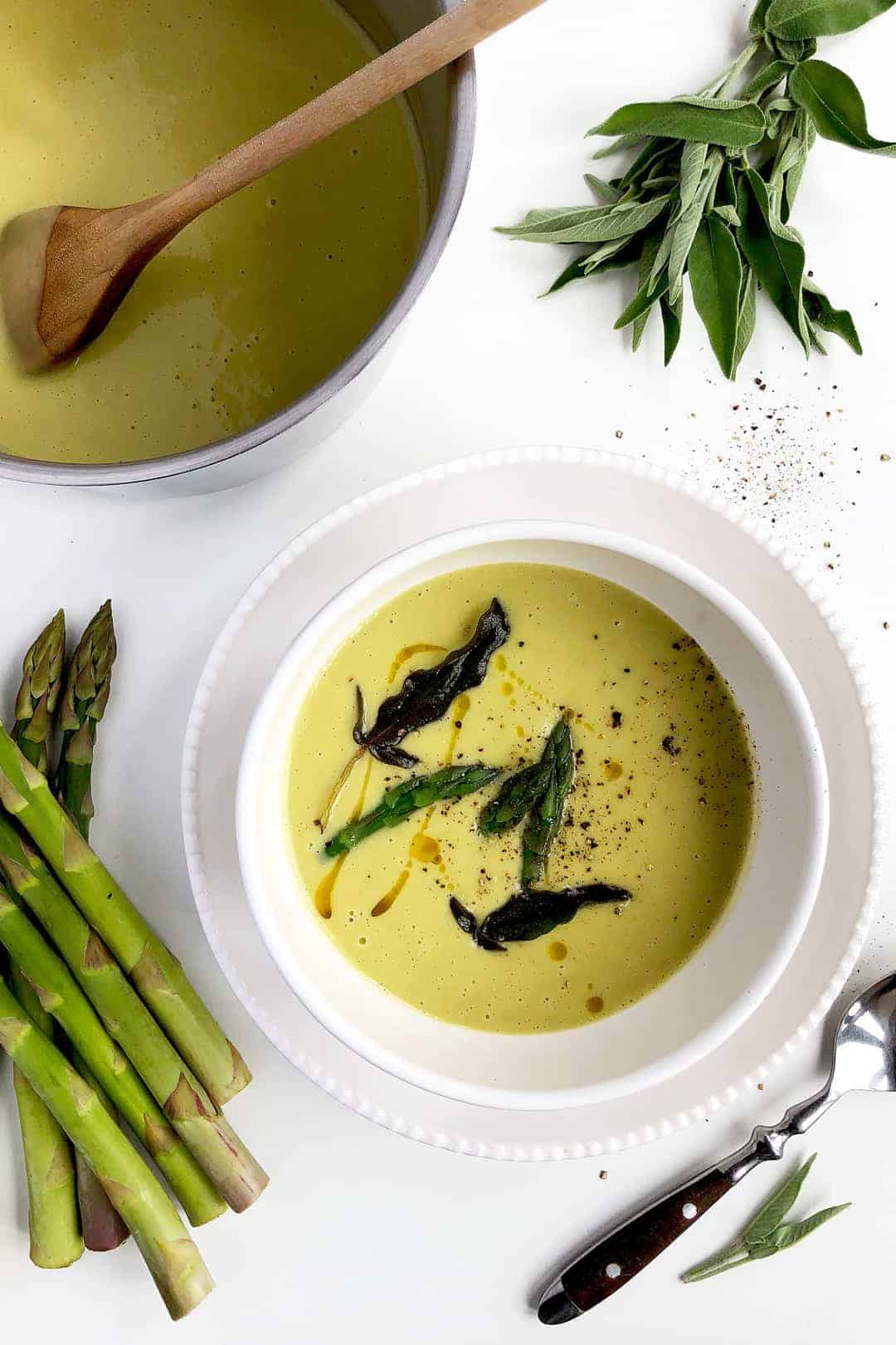 Cramy Vegan Asparagus Soup with Crispy Sage Leaves