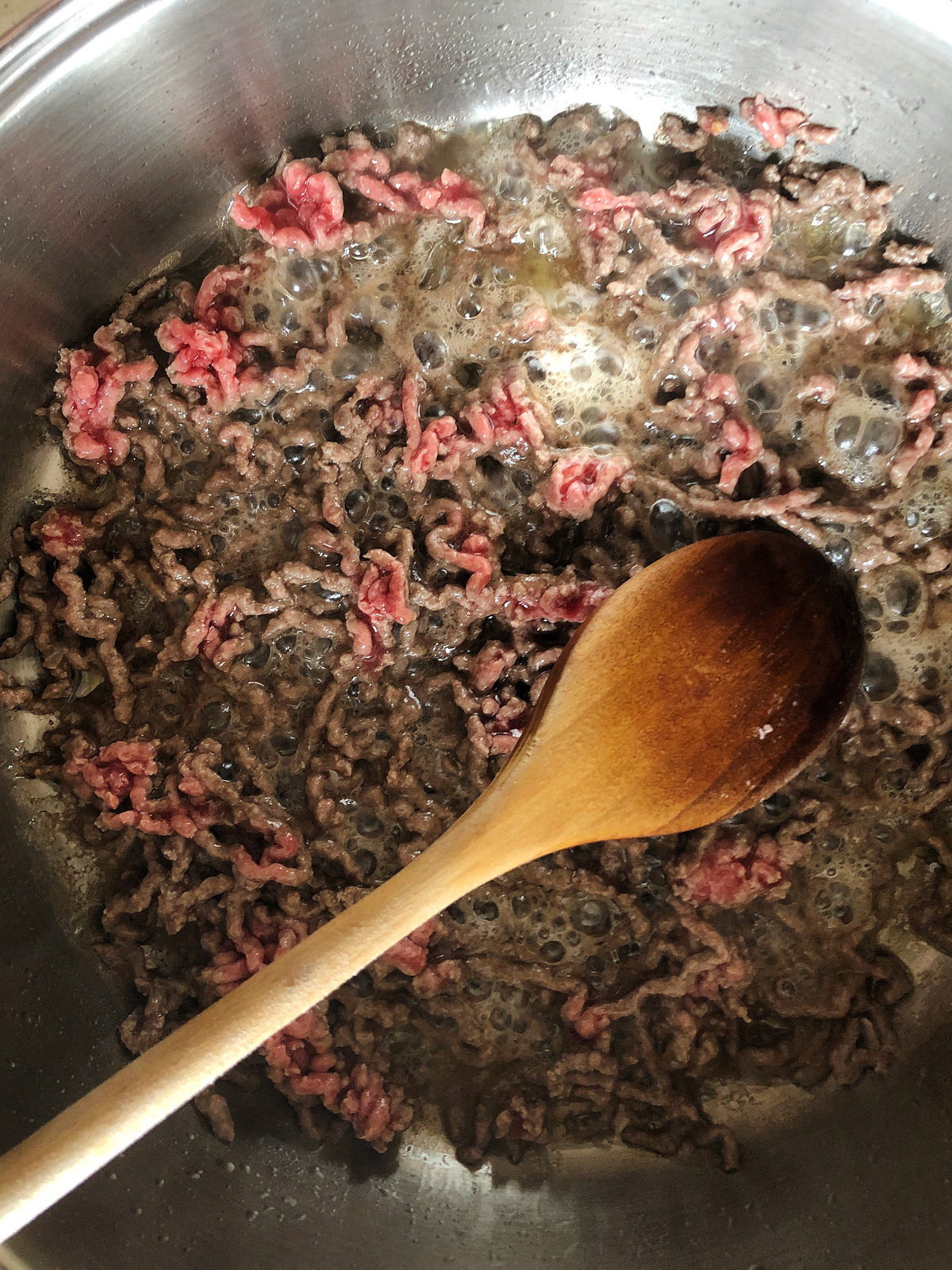 browning mince beef in a pan